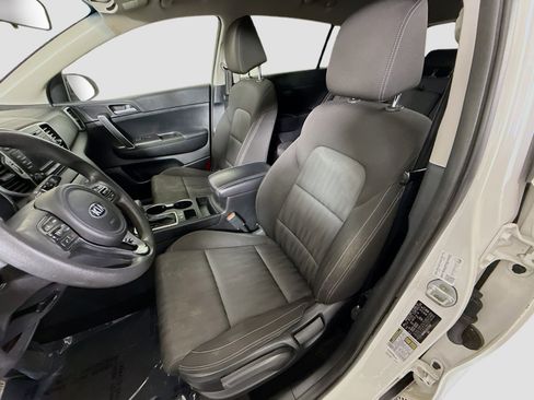 Used 2017 Kia Sportage LX image 21