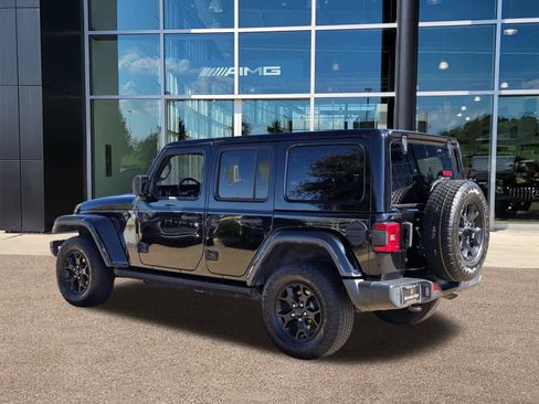 Used 2019 Jeep Wrangler Unlimited Sahara w/ Quick Order Package 24M Moab image 7
