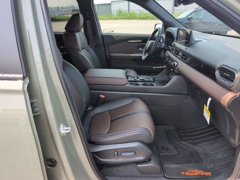 Used 2026 Honda Pilot TrailSport image 10