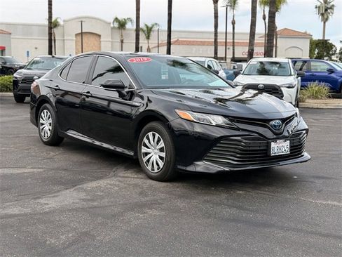 Used 2019 Toyota Camry LE w/ Fleet Convenience Package image 3