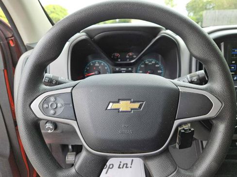 Used 2019 Chevrolet Colorado W/T w/ WT Convenience Package RWD image 16