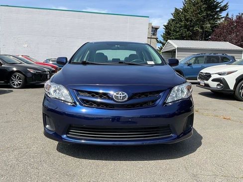 Used 2011 Toyota Corolla LE FWD image 3