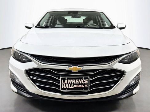 Used 2025 Chevrolet Malibu LT FWD image 2