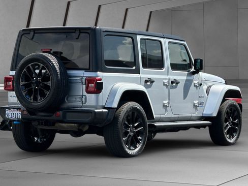 Used 2023 Jeep Wrangler Sahara image 4
