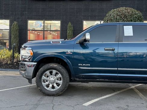 Used 2022 RAM 2500 Limited AWD/4WD image 9