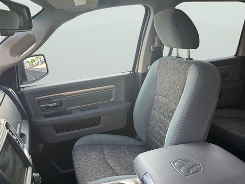 Used 2017 RAM 1500 Lone Star AWD/4WD image 14