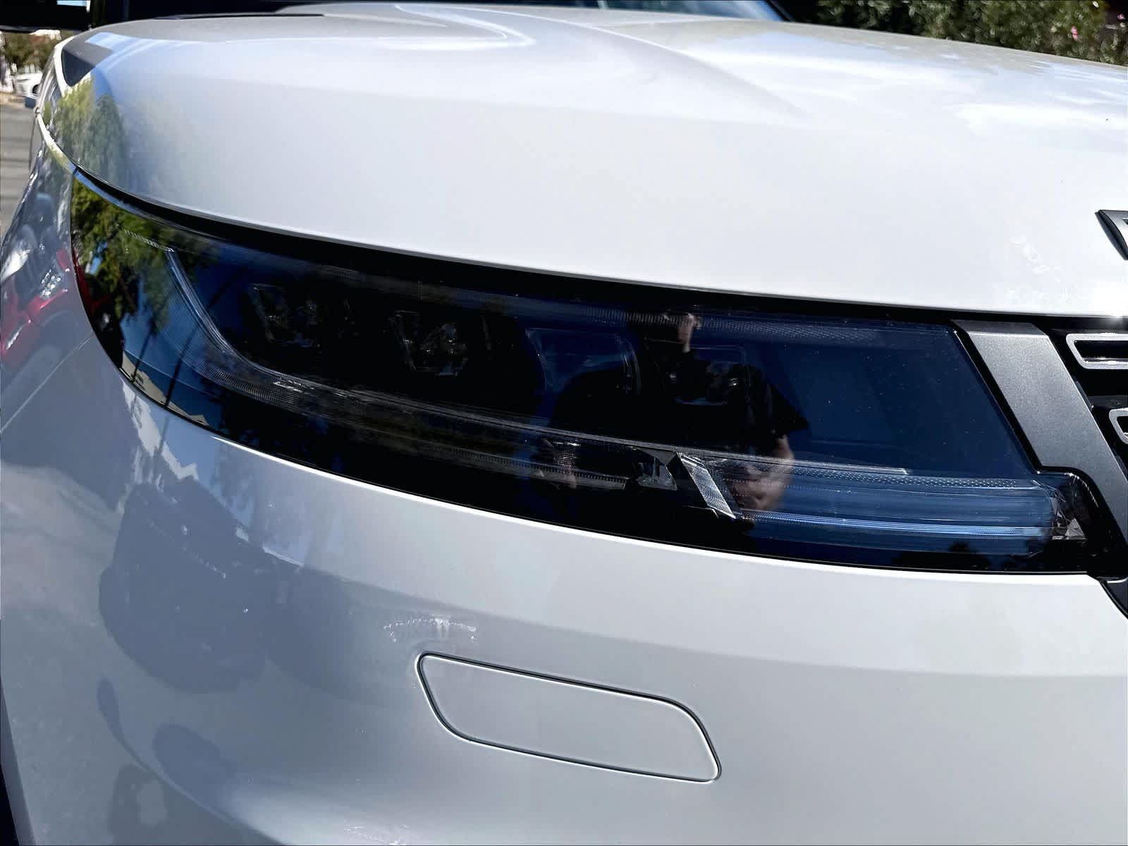 New 2026 Land Rover Range Rover Sport Dynamic SE AWD/4WD image 33