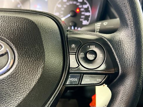 Used 2023 Toyota Corolla LE image 19