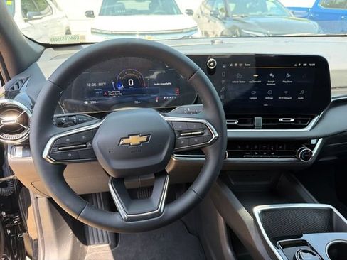 New 2026 Chevrolet Equinox LT FWD image 15