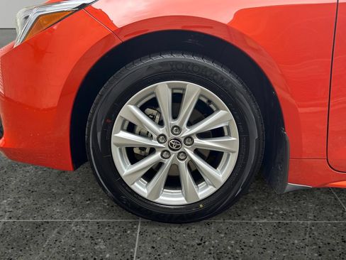 Used 2026 Toyota Corolla SE FWD image 4