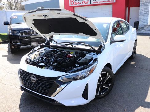 Used 2024 Nissan Sentra SV image 40