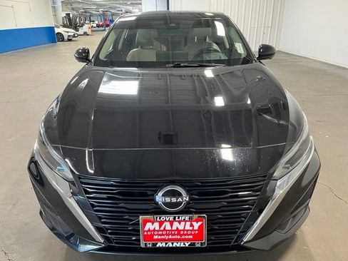 Used 2023 Nissan Altima 2.5 SL FWD image 8