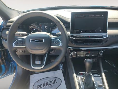 New 2026 Jeep Compass Latitude AWD/4WD image 10