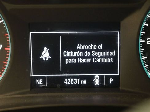 Used 2023 Chevrolet Traverse LT FWD image 13