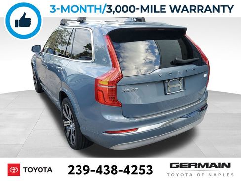 Used 2022 Volvo XC90 T8 Inscription image 10