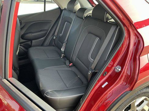 New 2025 Hyundai Venue Limited image 10