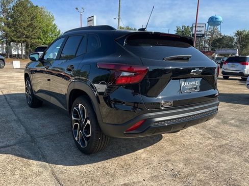 New 2025 Chevrolet Trax RS w/ Driver Confidence Package image 4