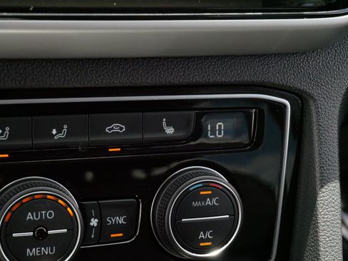 Certified 2023 Volkswagen Atlas SE AWD/4WD image 28