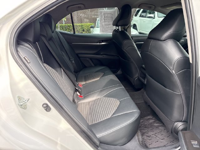 Used 2021 Toyota Camry SE FWD image 10
