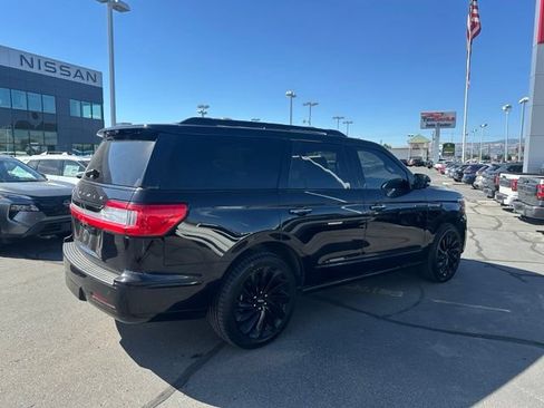 Used 2020 Lincoln Navigator Reserve w/ Equipment Group 208A Reserve AWD/4WD image 12