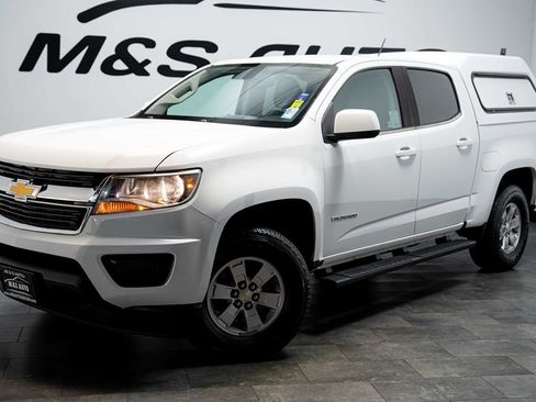 Used 2018 Chevrolet Colorado W/T w/ WT Convenience Package AWD/4WD image 2