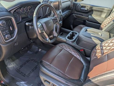 Used 2021 Chevrolet Silverado 2500 LT w/ Midnight Edition image 11