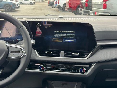 New 2026 Chevrolet Equinox LT w/ Convenience Package II image 9