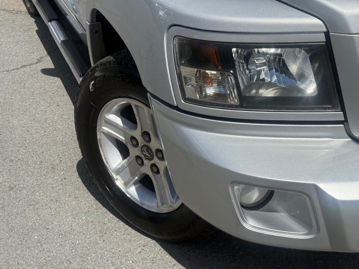 Used 2011 Dodge Dakota Big Horn RWD image 3