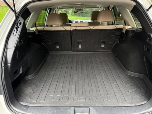 Used 2016 Subaru Outback 2.5i Premium AWD/4WD image 23
