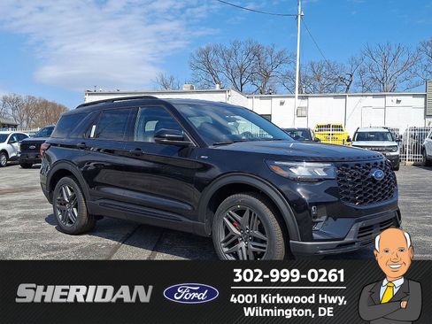 New 2026 Ford Explorer ST-Line w/ ST-Line Street Pack AWD/4WD image 1