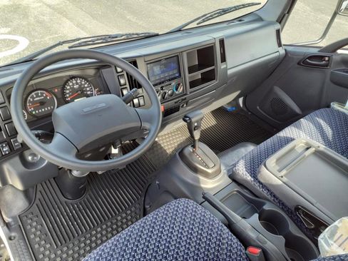 New 2025 Chevrolet Low Cab Forward 5500XG image 7