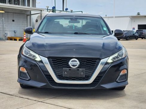 Used 2021 Nissan Altima 2.5 SV FWD image 2