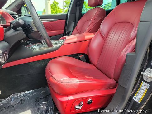 Used 2022 Maserati Levante Modena image 8