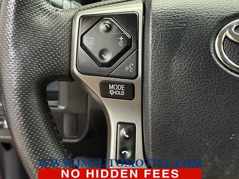 Used 2017 Toyota Tacoma SR5 image 39