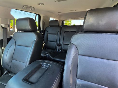Used 2018 GMC Yukon SLT RWD image 17