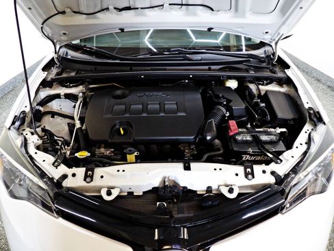 Used 2017 Toyota Corolla LE FWD image 4