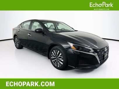 Used 2023 Nissan Altima 2.5 SV