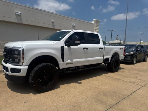 Used 2025 Ford F250 XL w/ STX Appearance Package AWD/4WD image 1