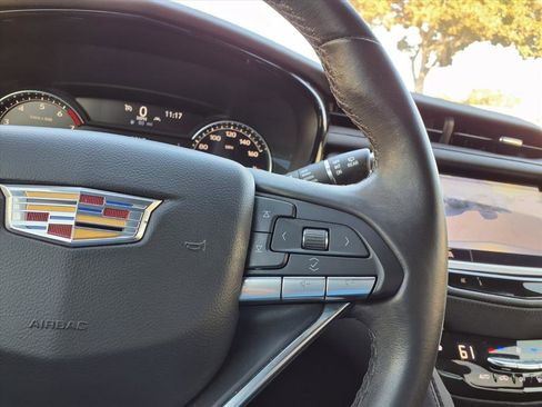 Certified 2024 Cadillac XT6 Luxury image 28