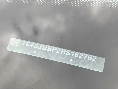 Used 2024 Jeep Wagoneer Series II w/ Premium Group I image 35