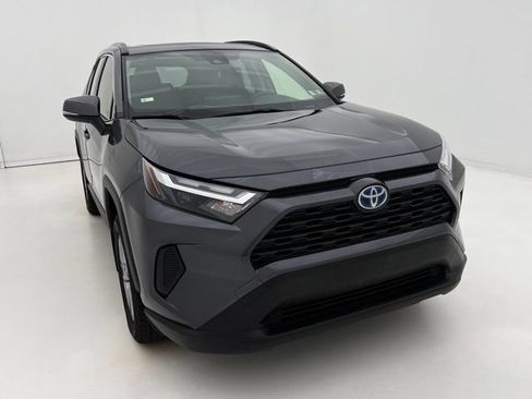 Used 2023 Toyota RAV4 XLE w/ Convenience Package AWD/4WD image 3
