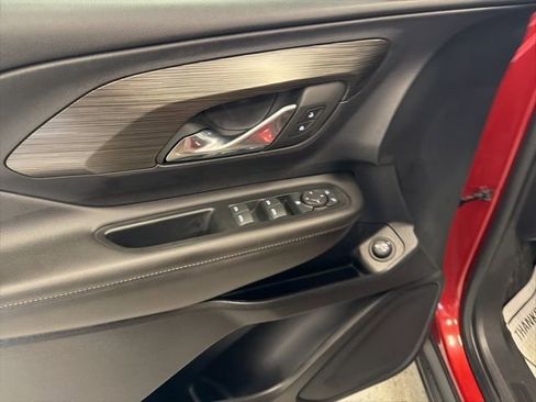 Used 2023 GMC Terrain SLE w/ Driver Convenience Package image 29