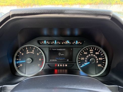 Used 2018 Ford F150 XLT w/ Equipment Group 301A Mid AWD/4WD image 19