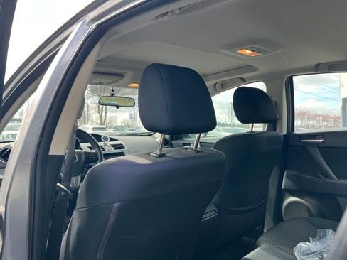 Used 2012 MAZDA MAZDA3 i Touring image 11