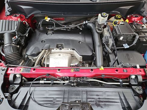 Used 2018 GMC Terrain Denali w/ Advanced Safety Package image 30