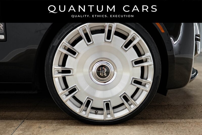 Used 2021 Rolls-Royce Ghost AWD/4WD image 12
