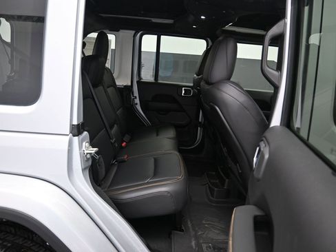 New 2024 Jeep Wrangler Unlimited Sahara w/ Technology Group image 26