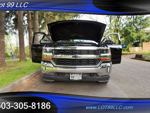 Used 2017 Chevrolet Silverado 1500 LT w/ LPO, Black Pack AWD/4WD image 28