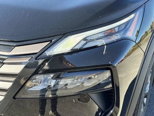 New 2027 Nissan Rogue S FWD image 10