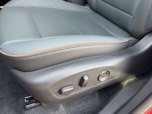 Used 2024 GMC Acadia AT4 w/ Super Cruise Package image 15